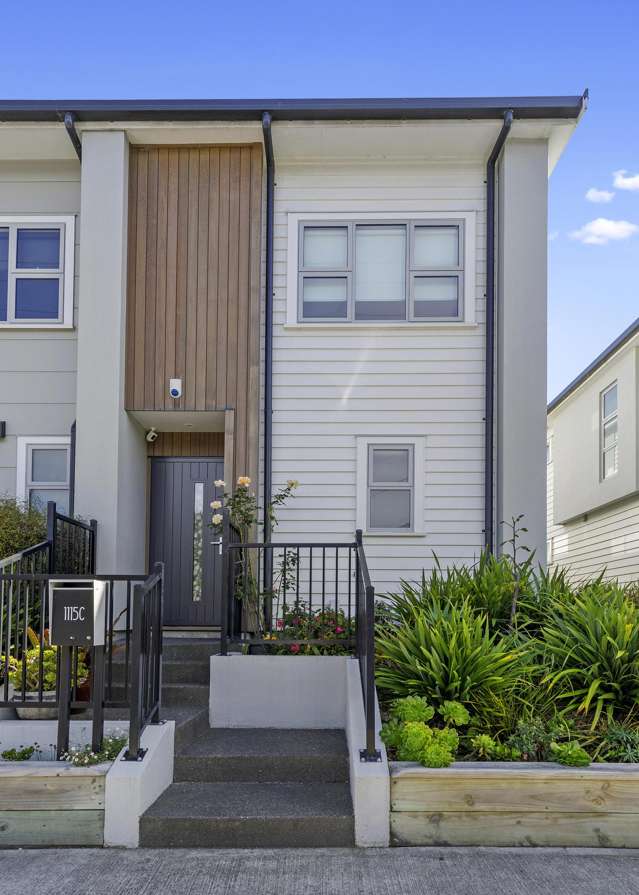 Spacious, New & Central, YES PLEASE!