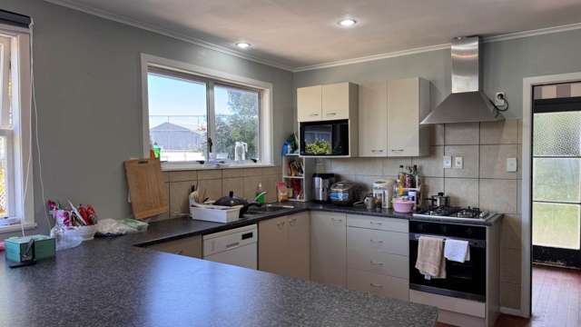 98 Edgewater Drive Pakuranga_4