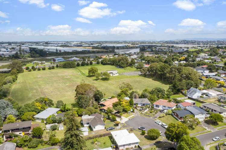 8 Wanaka Place Pakuranga Heights_5