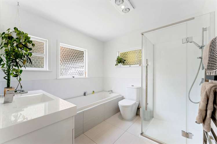 11 Merchant Avenue Te Atatu South_15