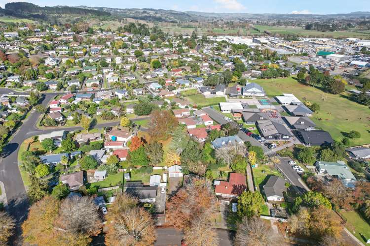 46 Redcrest Avenue Red Hill_10