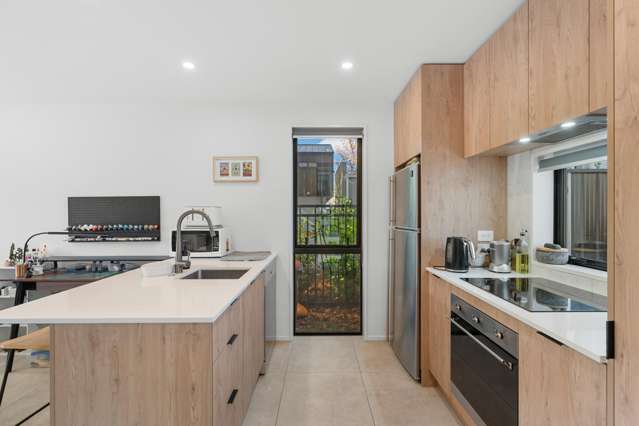 2/312 Worcester Street Linwood_4