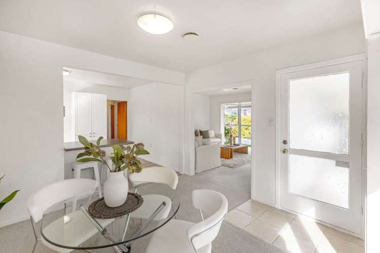 1/21 Greenock Street Redwood_8