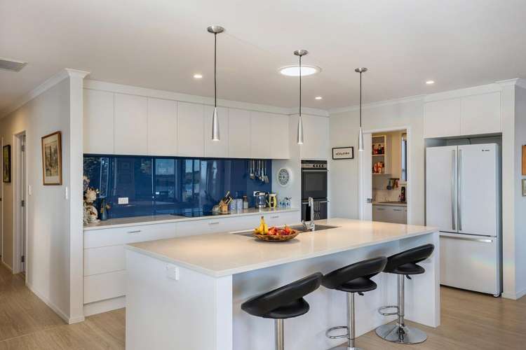 6 Lees Cove Karaka_15