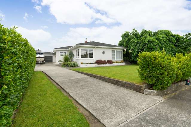 Polished Style & Prestigious Location