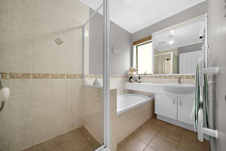 6 Craiburn Street Ranui_15