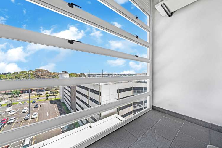 601/17 Amersham Way Manukau_20