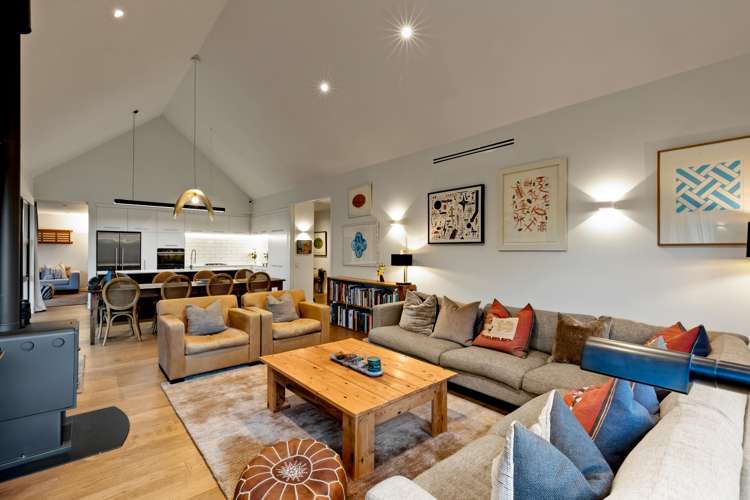 54 Falconer Rise Jacks Point_8