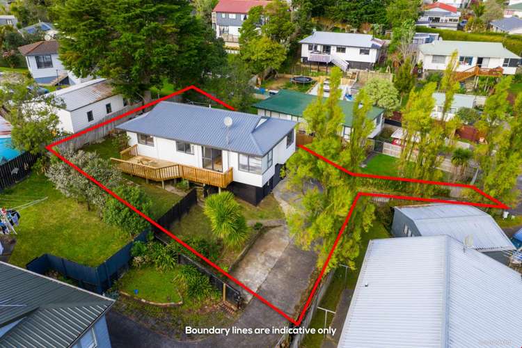 42 Maywood Crescent Glen Eden_3