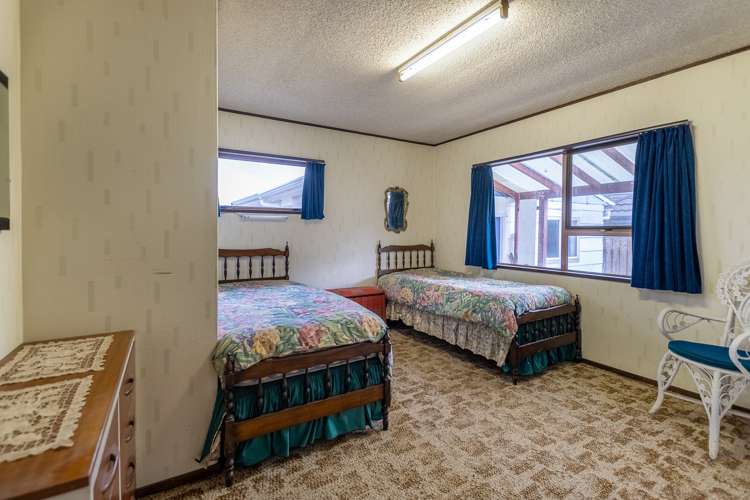 1 Sheridan Crescent Leamington_11