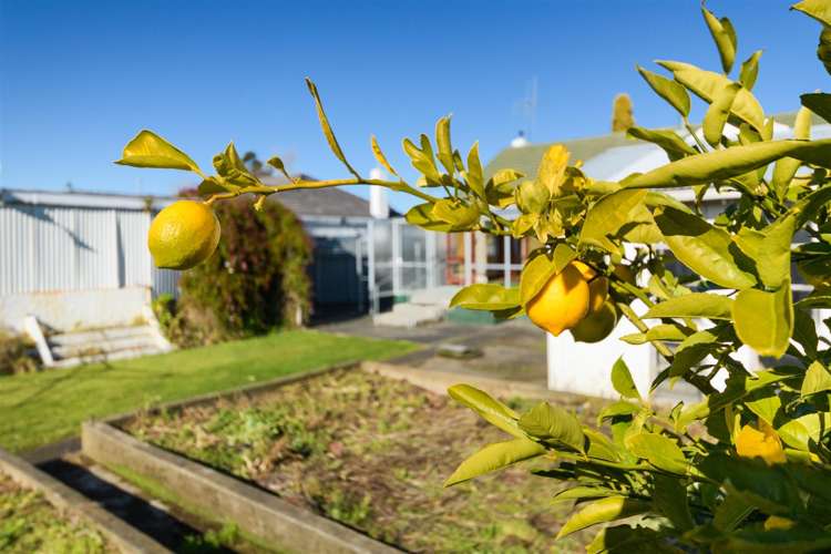 27 Lower High Street Marton_34