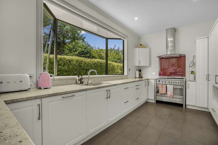 379 Fergusson Drive Heretaunga_8