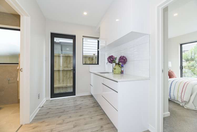 8 Kokowai Parade Hobsonville_14