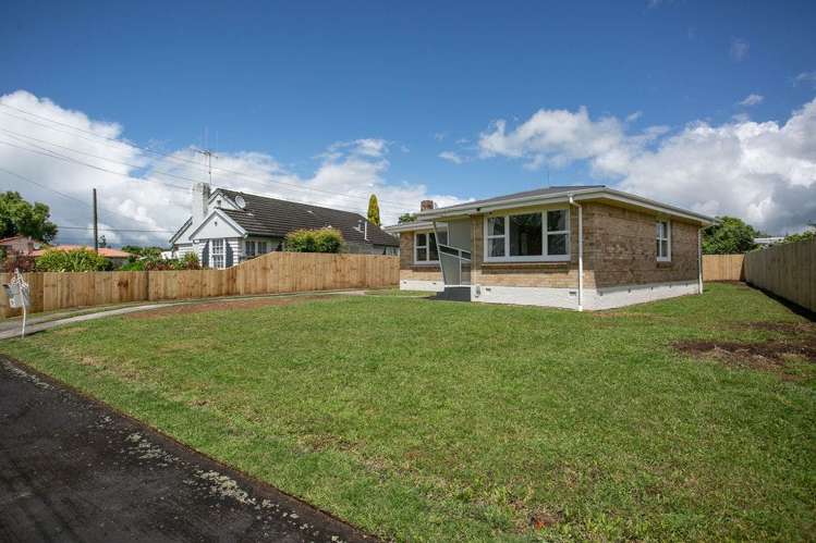 3 Defoe Avenue Hillcrest_14