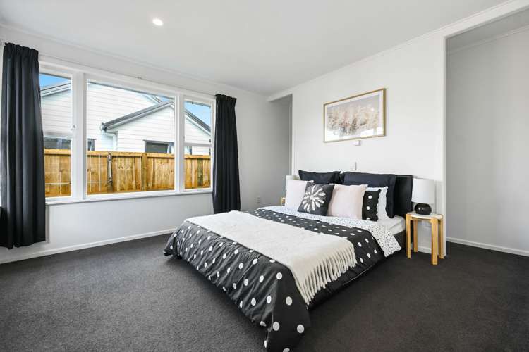 2/17 Greta Street Glenview_8