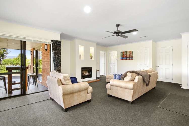 1 Grace Nicholls Grove Riverstone Terraces_11
