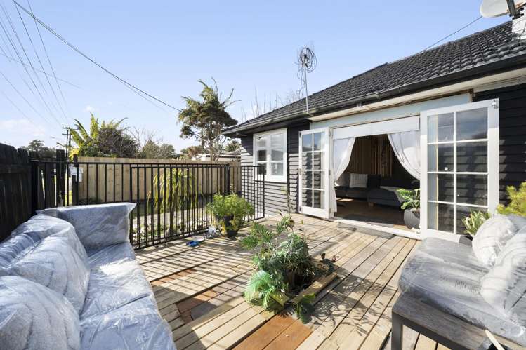216 Henderson Valley Road Henderson_2