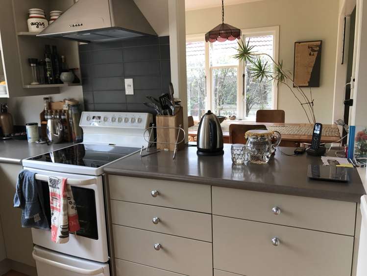 46 Fairmount Road Titirangi_5