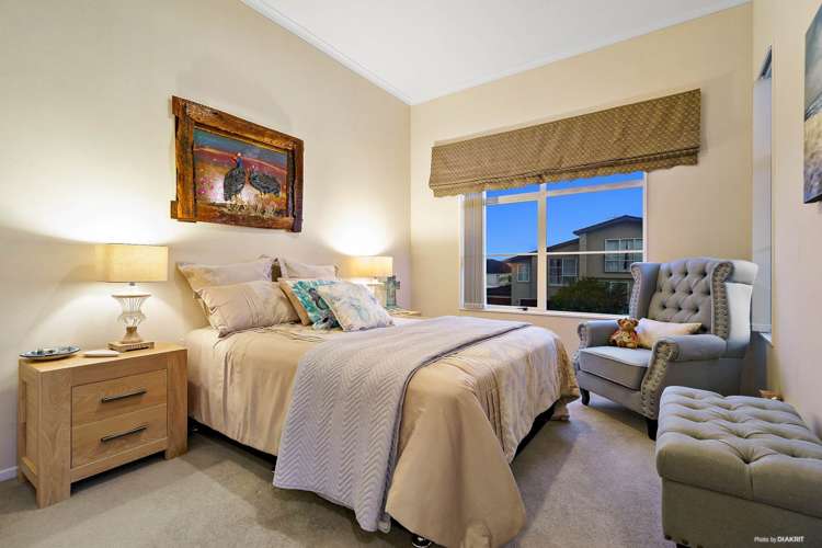 13 Seresin Crescent Flat Bush_16