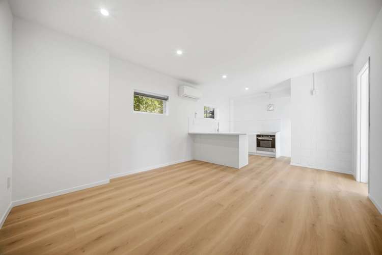 1 Cyclarama Crescent Massey_12