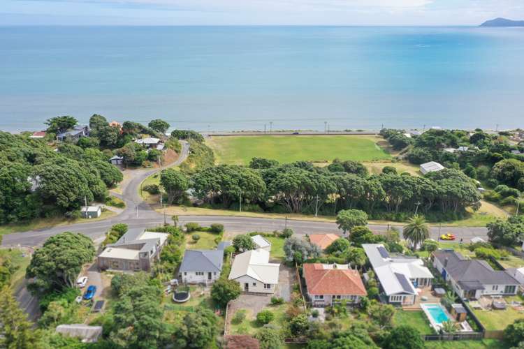 106 Wellington Road Paekakariki_15
