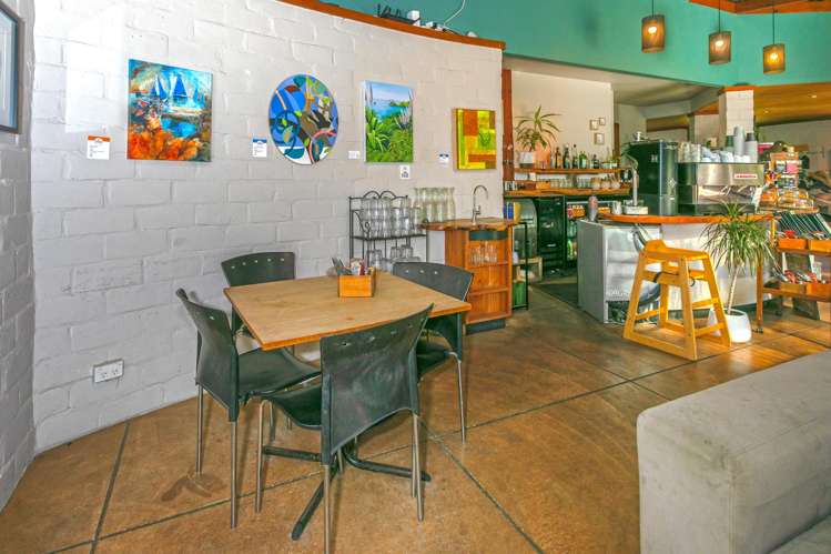 8 Pye Place Hot Water Beach_12