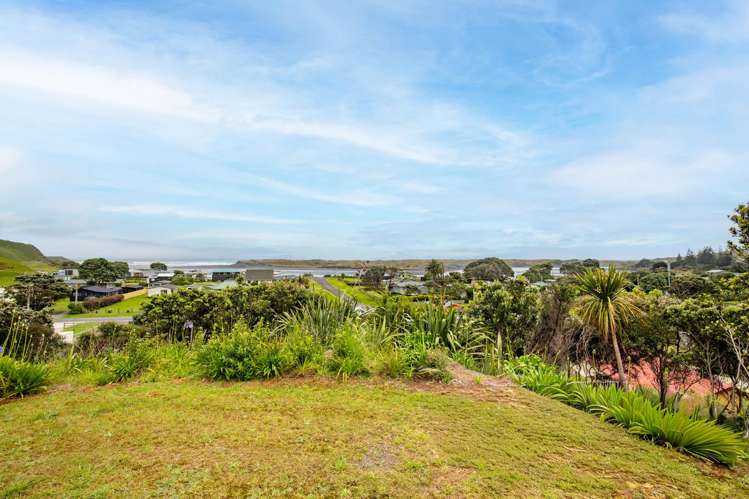 17 Rauparaha Street Marokopa_15