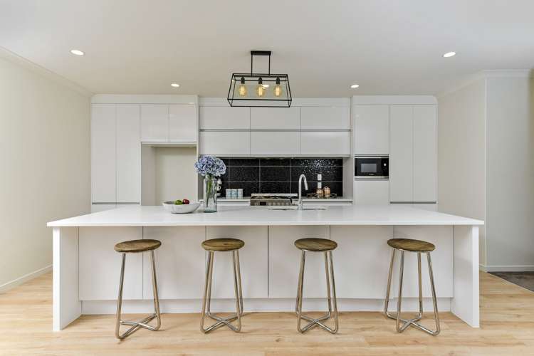 16 Riverhead Point Drive Riverhead_3