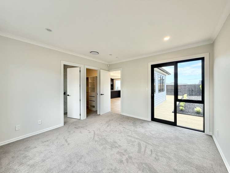 389 Te Taruna Drive Milldale_14