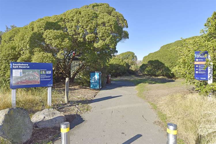 204 Rocking Horse Road Southshore_14