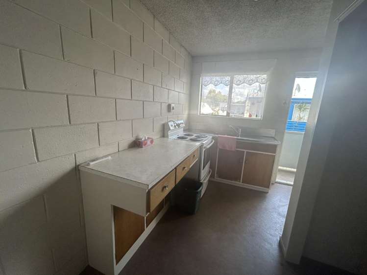 6/14 Coates Street Hamilton East_1