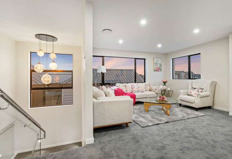 12 Woodacre Street Flat Bush_14