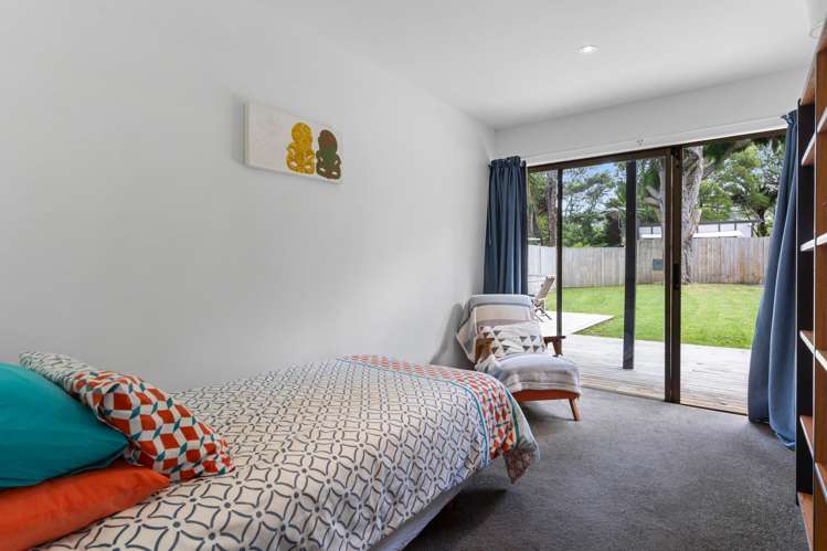 13 Hollywood Avenue Titirangi_14