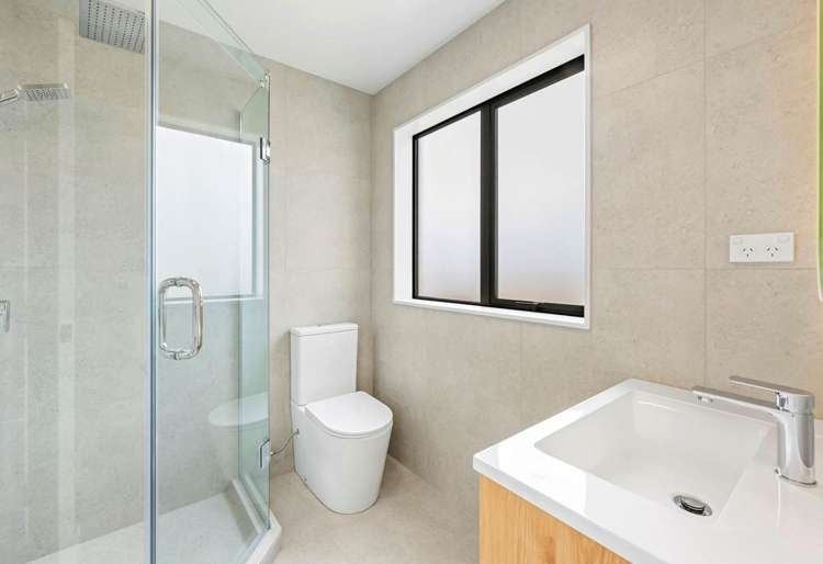 73E Royal Road Massey_3