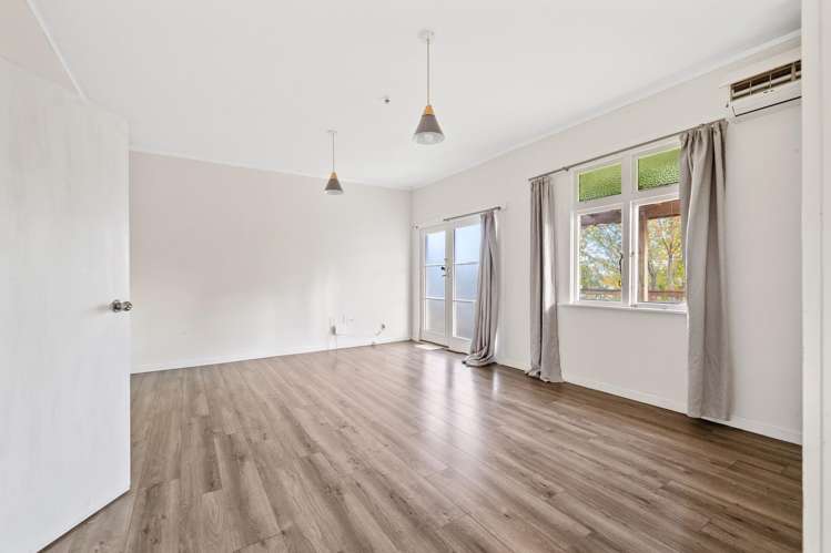 23 Alfredton Road_2