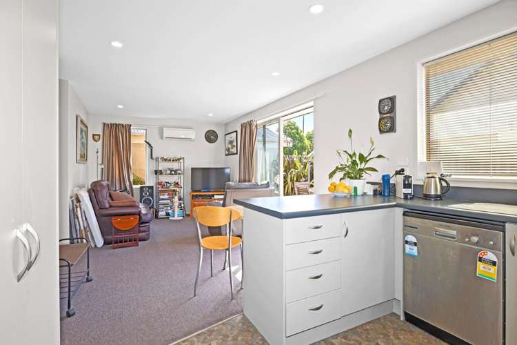 1/160 Breezes Road Wainoni_11