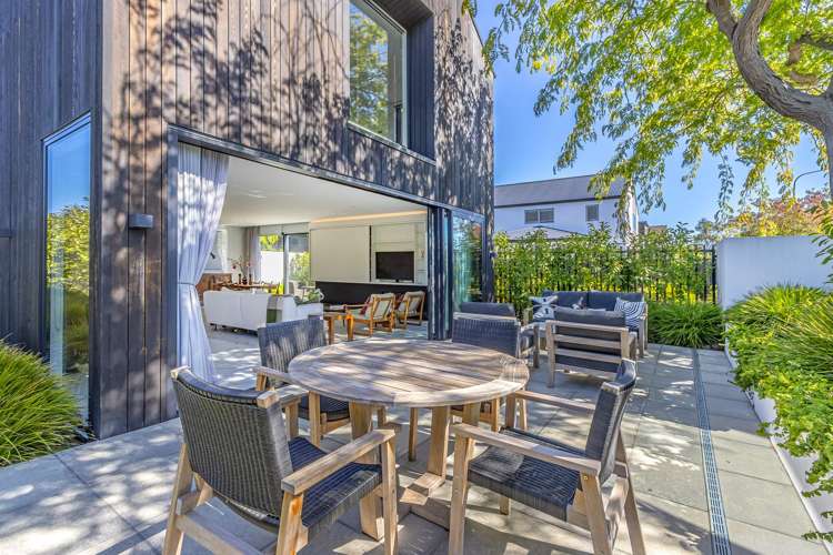 74 Merivale Lane Merivale_27