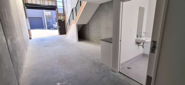 Unit 3/36 Peters Way Silverdale_4