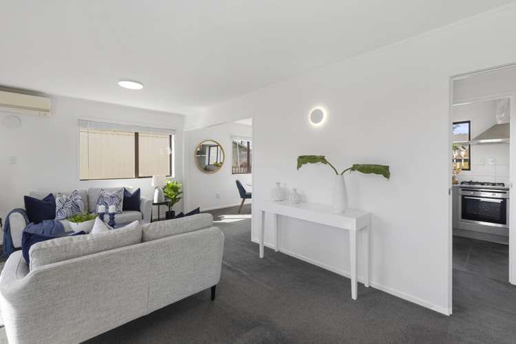 2/237 Edmonton Road Te Atatu South_7