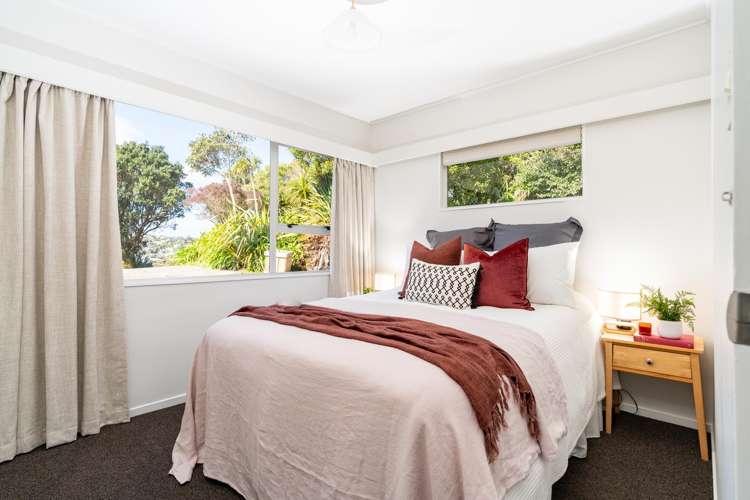 11 Selkirk Way Karori_8