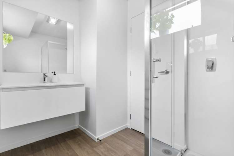 7a Mavis Place Beach Haven_9