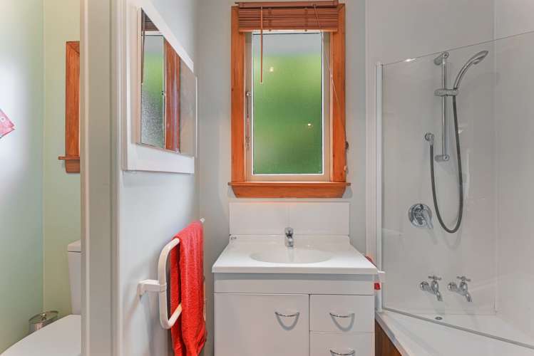 256 The Ridgeway Stoke_14