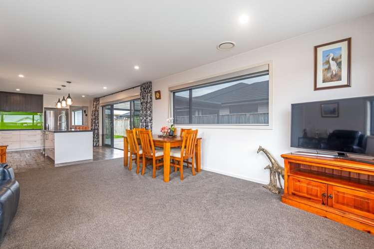42 Nancy Avenue Feilding_6