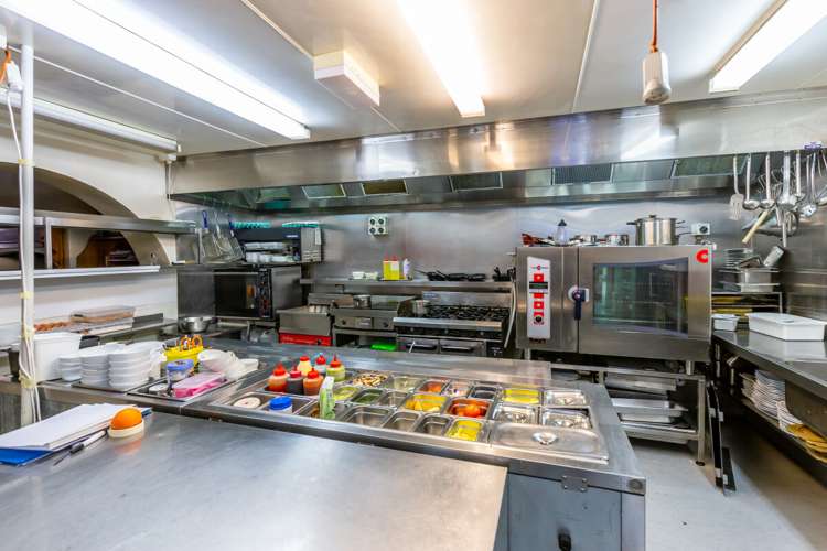 6 Rue Lavaud Akaroa_10