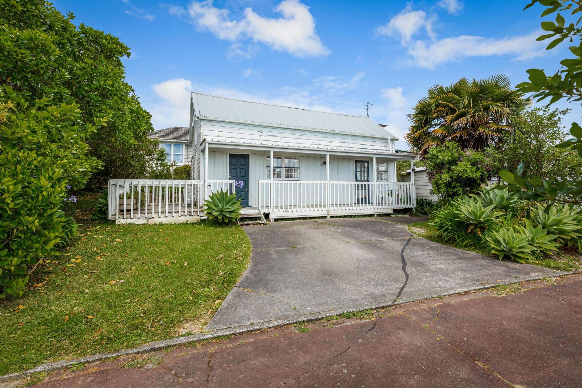 85 Glengarry Road Glen Eden_0