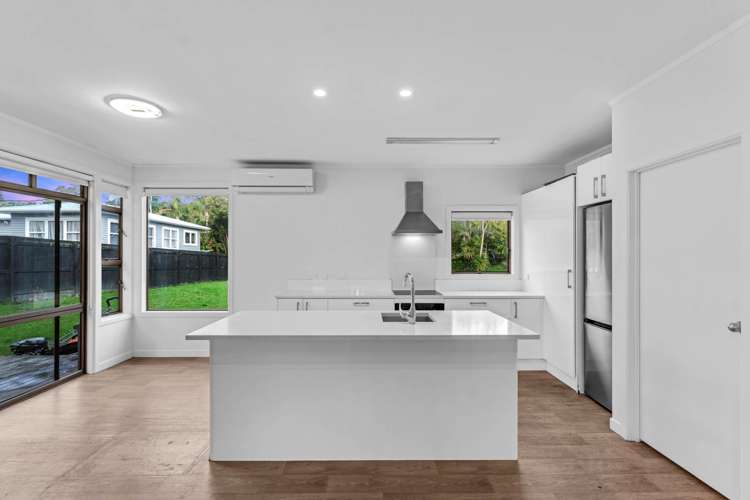 192 Henderson Valley Road Henderson_10