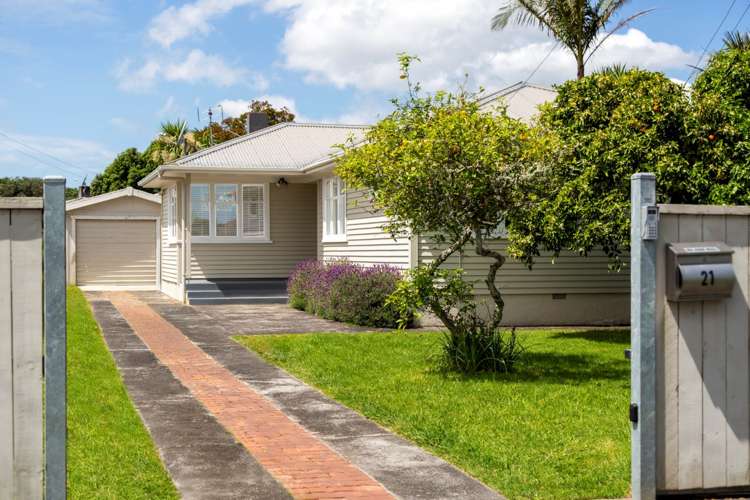 21 Wairau Avenue Avondale_2