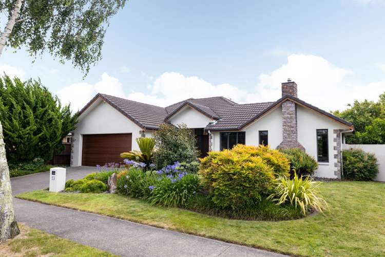 53 Barrington Drive Huntington_33