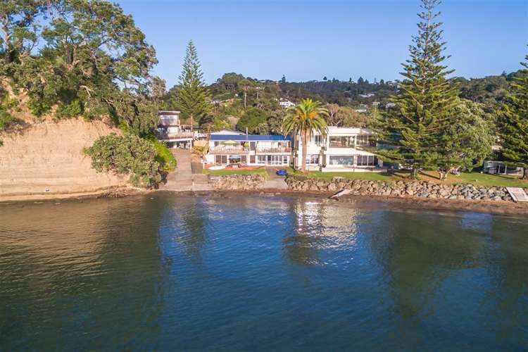 6/4 Arkles Strand Arkles Bay_17