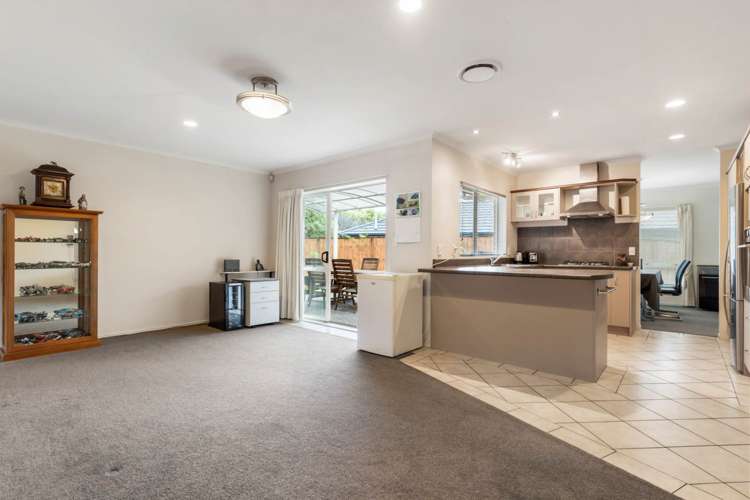 33 Craigavon Drive East Tamaki_9